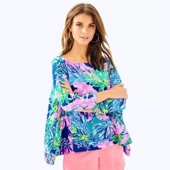 Lilly Pulitzer Tops - Lilly Pulitzer Shiloh Poncho Top in "Multi Fan Club" Pink Blue Green, size S/M